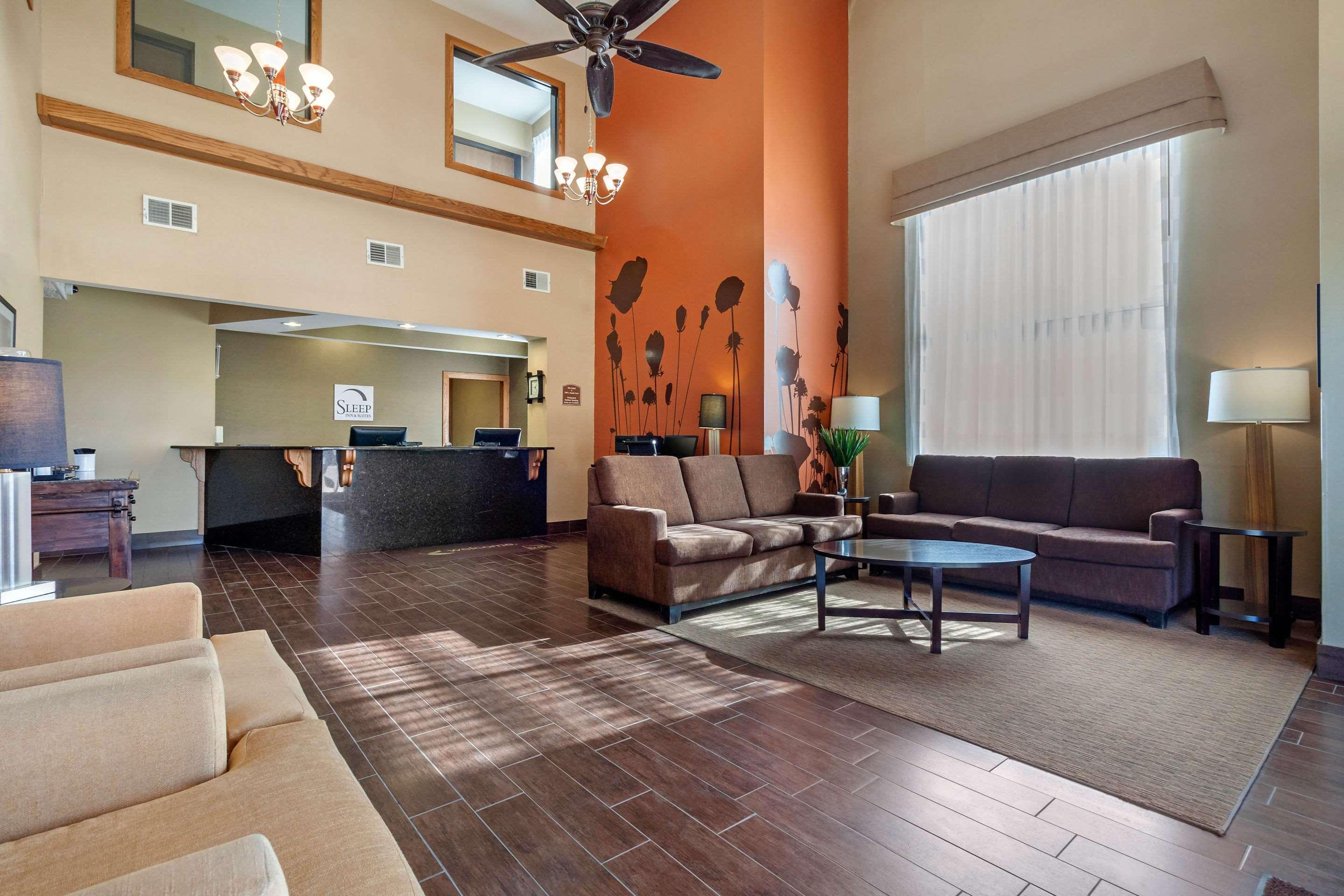 Sleep Inn & Suites Hays I-70 Экстерьер фото